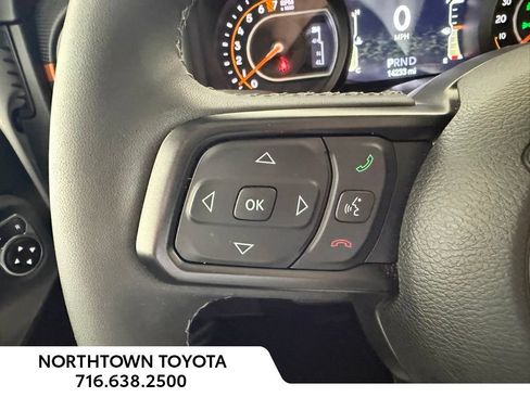 Used 2025 Jeep Gladiator Mojave w/ Safety Group AWD/4WD image 20