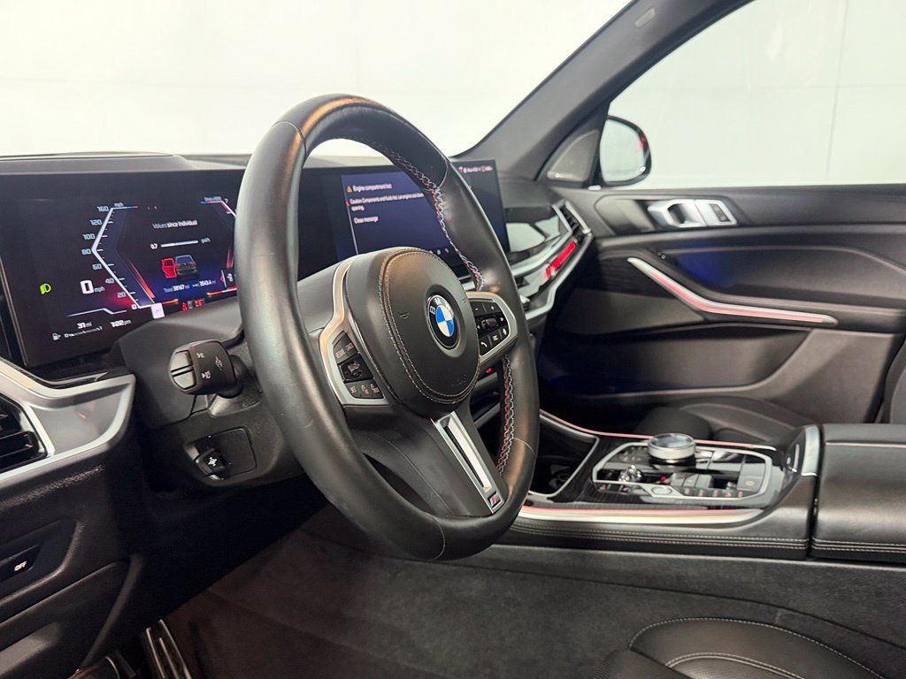 Used 2025 BMW X5 M60i AWD/4WD image 24