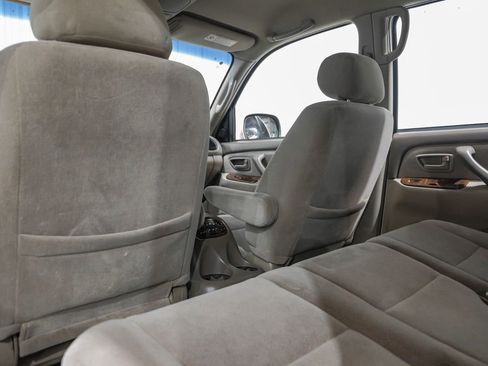 Used 2004 Toyota Sequoia SR5 image 35