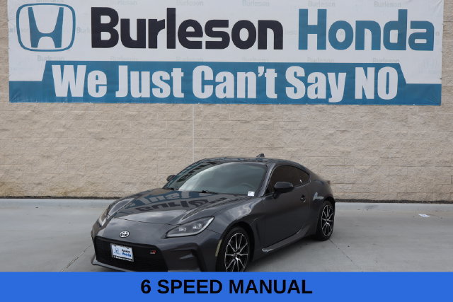 Used 2023 Toyota GR86 RWD image 1