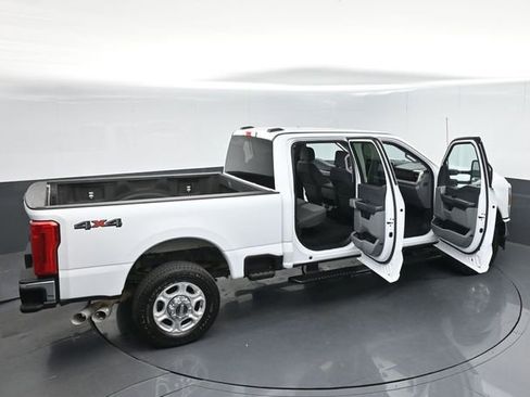 Used 2025 Ford F350 XLT image 60