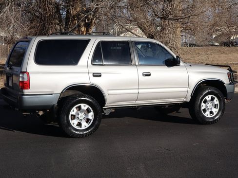 Used 1998 Toyota 4Runner 4WD image 4