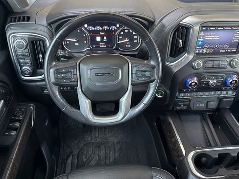 Used 2021 GMC Sierra 3500 Denali w/ Denali Ultimate Package AWD/4WD image 15