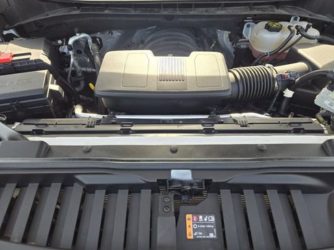 Used 2024 Chevrolet Silverado 1500 ZR2 w/ Technology Package AWD/4WD image 30