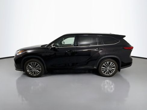 Used 2021 Toyota Highlander Platinum AWD/4WD image 4