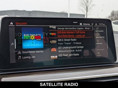 Certified 2022 BMW 530i xDrive w/ Premium Package image 21