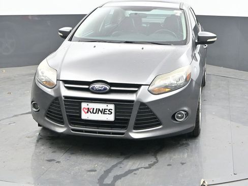 Used 2014 Ford Focus Titanium FWD image 4