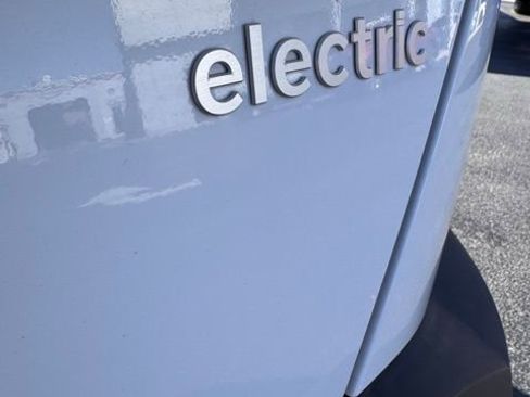 Used 2024 Hyundai Kona SEL image 9