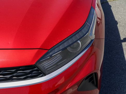 Used 2024 Kia Forte LXS image 10