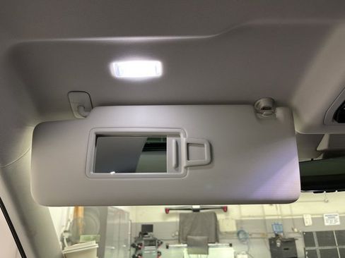 New 2026 Volkswagen Tiguan SE image 24