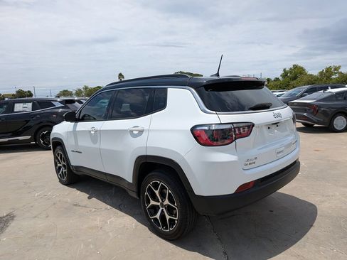Used 2025 Jeep Compass Limited AWD/4WD image 6