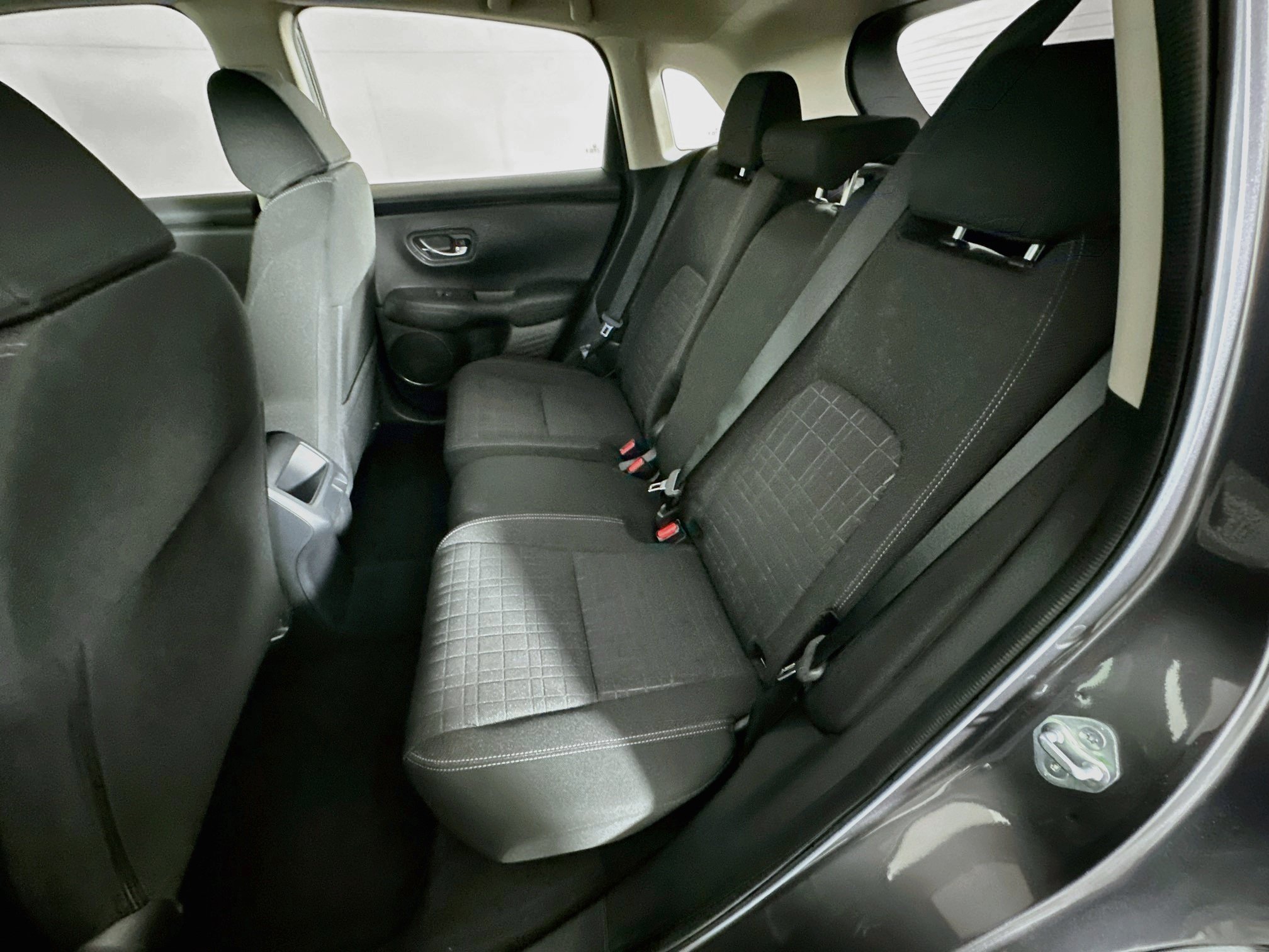 Used 2024 Honda HR-V LX image 25