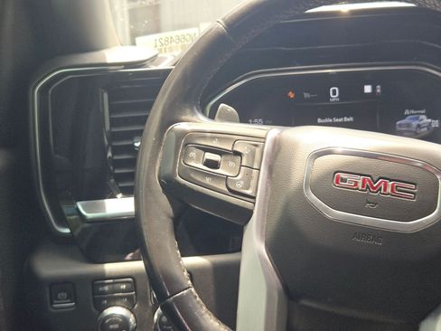 Used 2022 GMC Sierra 1500 SLT AWD/4WD image 19