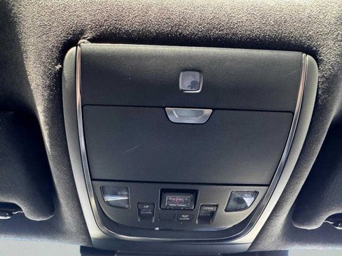 Used 2018 Lexus LS 500h w/ Luxury Package image 29