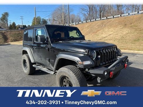 Used 2023 Jeep Wrangler Sport S image 1