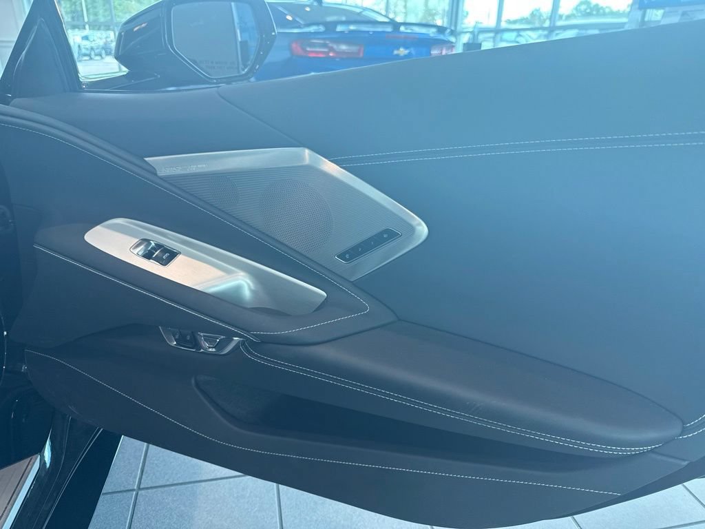 Used 2025 Chevrolet Corvette Stingray Preferred Cpe w/ Battery Protection Package RWD image 35