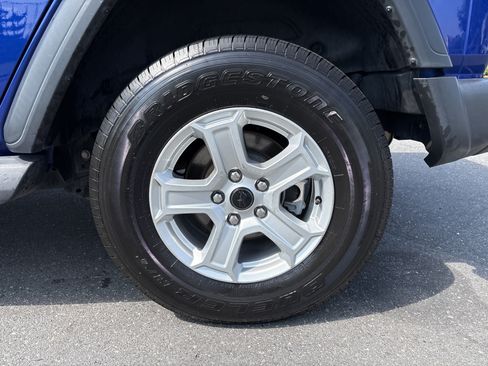 Used 2019 Jeep Wrangler Unlimited Sport S AWD/4WD image 14