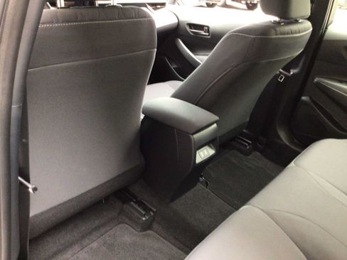 Used 2023 Toyota Corolla LE FWD image 21