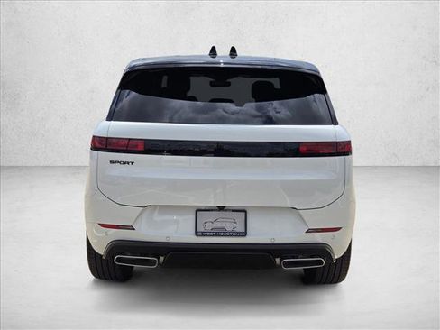 New 2026 Land Rover Range Rover Sport Dynamic SE AWD/4WD image 8