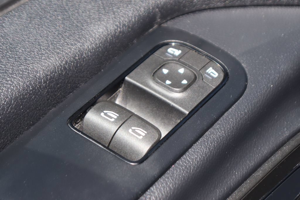 Used 2025 Mercedes-Benz Sprinter 2500 image 24