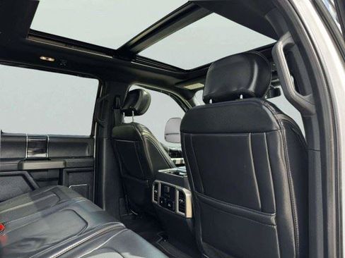 Used 2022 Ford F250 Platinum w/ FX4 Off-Road Package AWD/4WD image 45