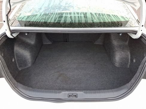 Used 2024 Nissan Altima 2.5 SR image 28