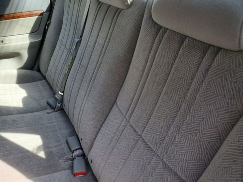 Used 2004 Chevrolet Impala image 26