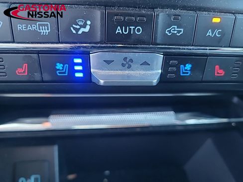 Used 2023 Ford F150 Lariat image 47