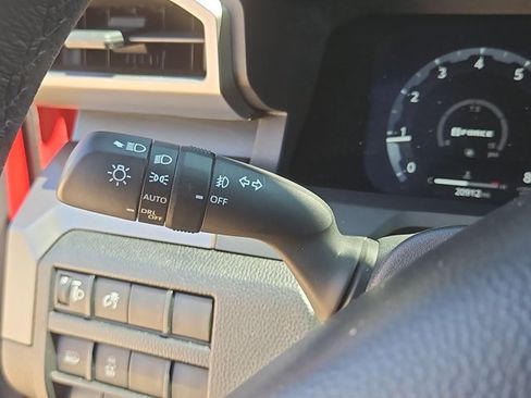 Used 2024 Toyota Tacoma TRD Sport RWD image 15