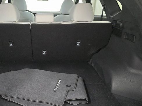 Certified 2025 Hyundai Tucson SEL image 15