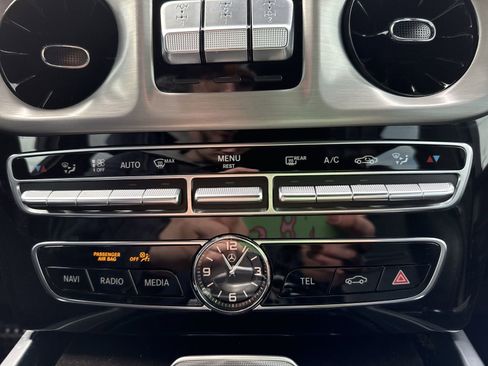 Used 2019 Mercedes-Benz G 550 image 18