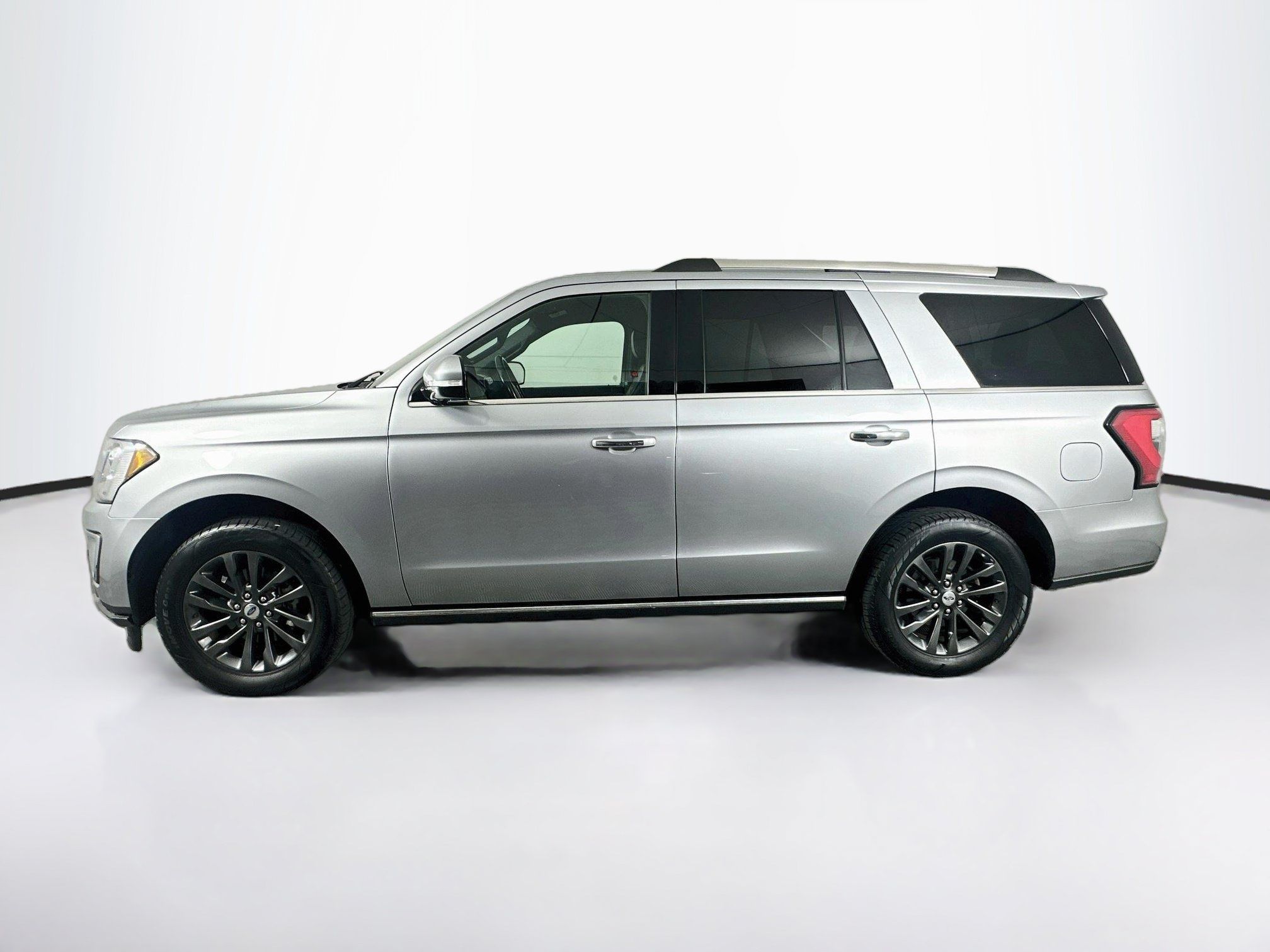 Used 2021 Ford Expedition Limited AWD/4WD image 4