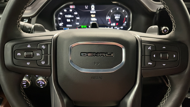 Used 2025 GMC Sierra 1500 Denali Ultimate AWD/4WD image 17