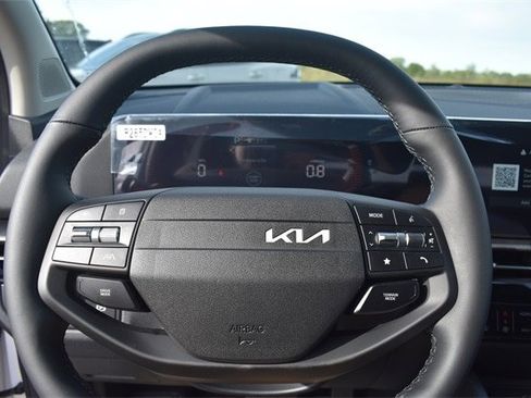 New 2026 Kia Sportage LX image 30