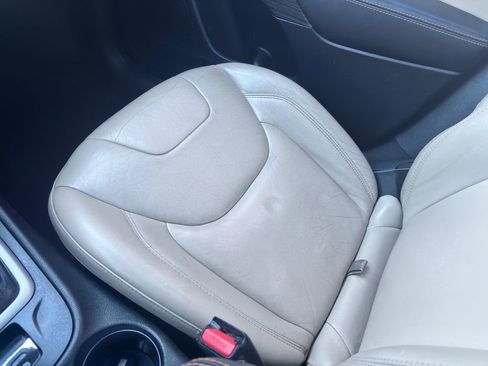 Used 2015 Jeep Cherokee Limited image 30