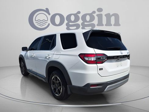 Used 2023 Honda Pilot EX-L image 4