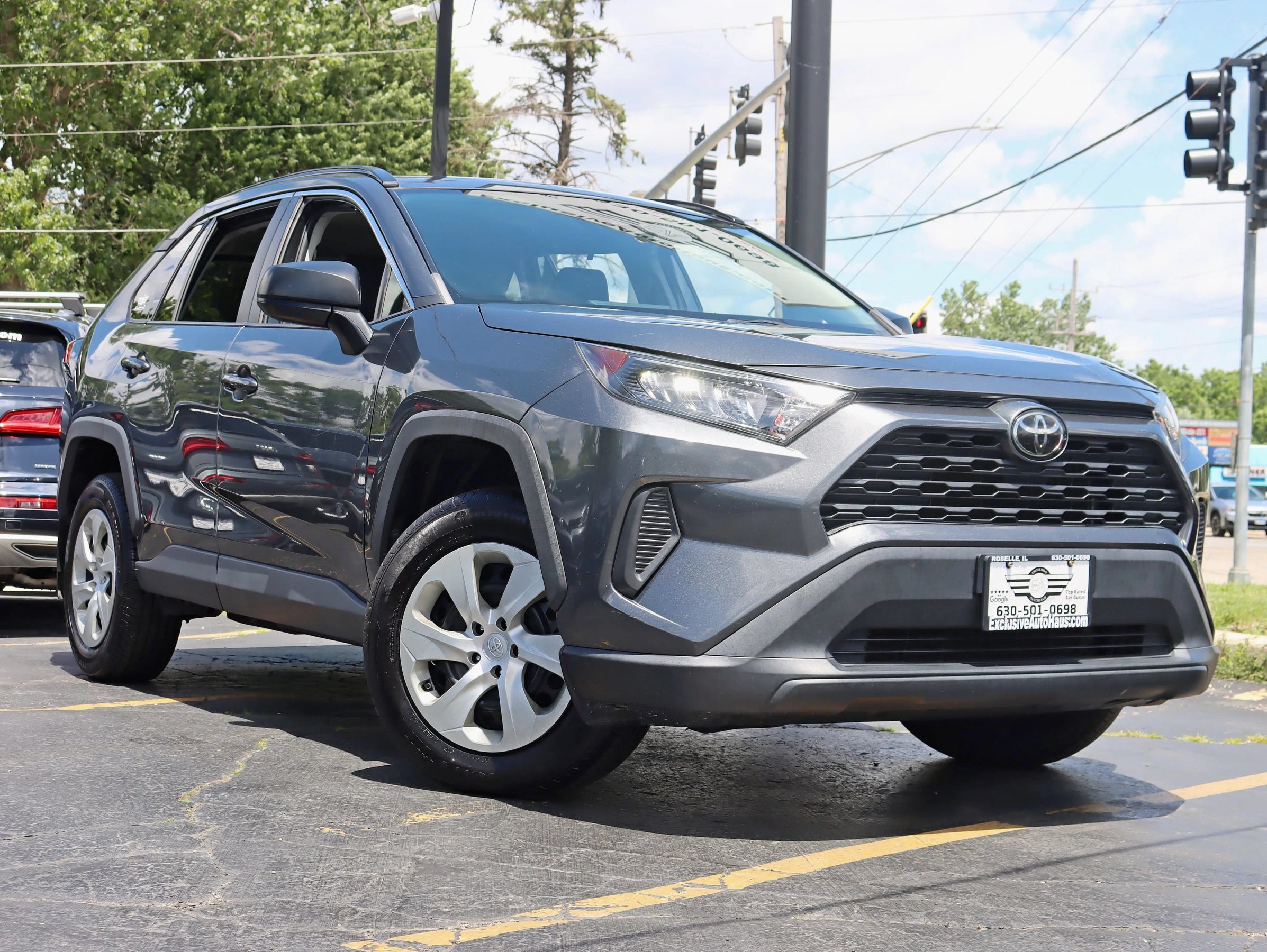 Used 2019 Toyota RAV4 LE w/ All Weather Liner Package AWD/4WD image 8