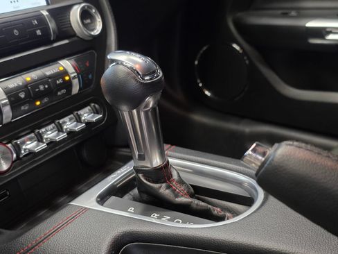 Used 2019 Ford Mustang GT Premium w/ Equipment Group 401A RWD image 25