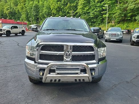 Used 2017 RAM 2500 Tradesman w/ Chrome Appearance Group AWD/4WD image 3