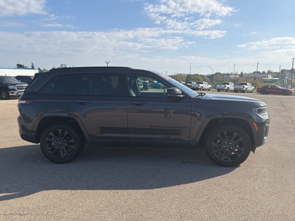 Used 2026 Jeep Grand Cherokee Limited AWD/4WD image 4