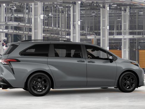 New 2026 Toyota Sienna XLE Woodland Edition image 11