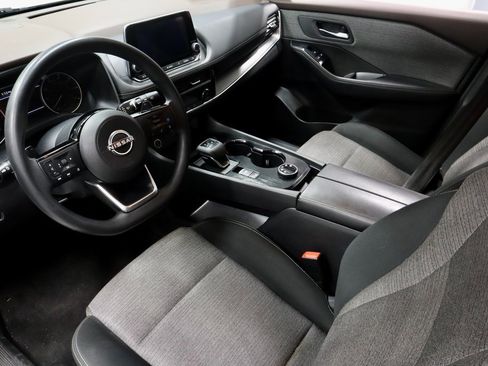 Certified 2022 Nissan Rogue SV image 24