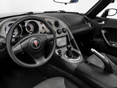 Used 2006 Pontiac Solstice Convertible w/ Power Package RWD image 15