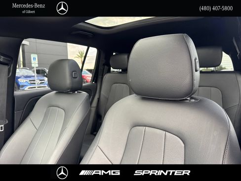 Used 2024 Mercedes-Benz GLB 250 image 17
