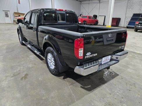 Used 2017 Nissan Frontier SV image 10