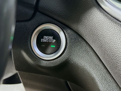 Used 2020 Chevrolet Equinox LT w/ Sport Edition FWD image 19