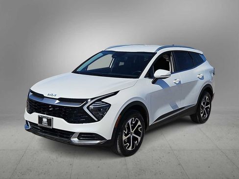 Used 2025 Kia Sportage EX image 4