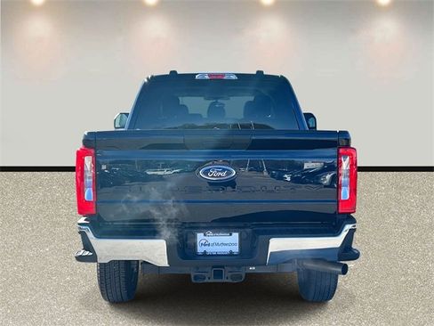 Used 2025 Ford F250 XLT image 6