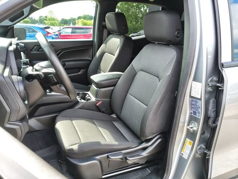 Used 2025 Chevrolet Colorado Trail Boss AWD/4WD image 10