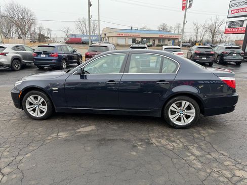 Used 2009 BMW 528i xDrive Sedan image 4